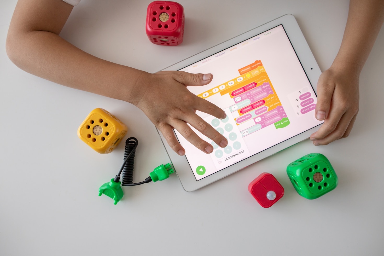 Eduzzy: economize tempo e melhore a qualidade do ensino